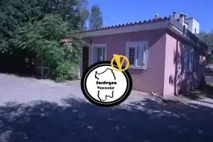 Casa Rosa, Кардеду