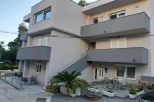Apartment Pahljina, Раб