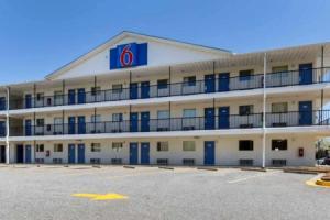 Motel «6-Greenville, SC», Гринвилл