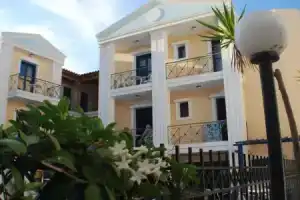 Apartment for 4 Near the Beach, Агия-Пелагия