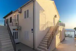 Apartments Villa Alex, Podaca