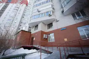 Апартаменты Наш дом на улице 50 лет ВЛКСМ 13 корпус 3, Тюмень