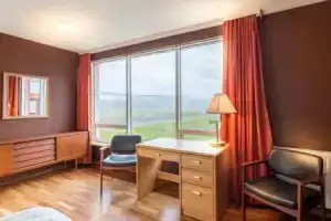 Hotel «Latrabjarg», Патрексфьордюр