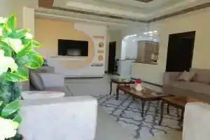 Petra Guests Home, Вади Муса