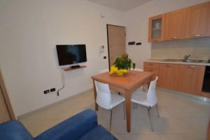 Modern Flat With Private Garden, Розолина-Маре
