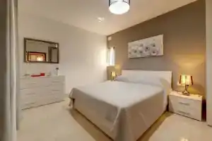 Stylish, Bright and Airy Apart in Central Bugibba, Сент-Полс-Бэй