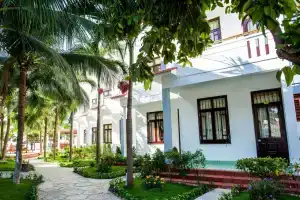 Pacific Beach Resort, Муине
