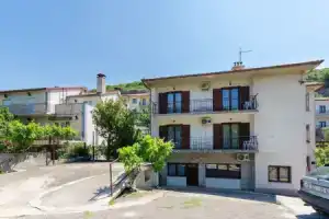 Apartments Grga, Сень