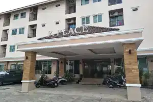 P. Place Service Residence, Районг