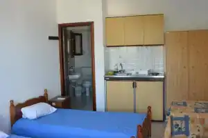 Kosmas Rooms, Скирос