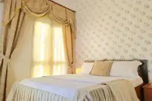 Olympia Hotel, Саранда