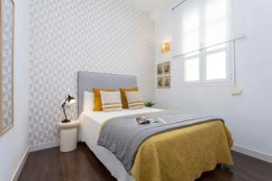 Wonderful Duplex Located in the Center of Malaga. Larios II, Малага