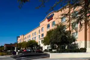 Отель «Fairfield Inn & Suites Phoenix Midtown», Финикс