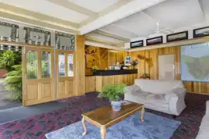 Village Family Motor Inn, Лончестон