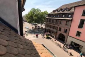 Beauty & The Beast Old Town Cosy Apartments, Кольмар