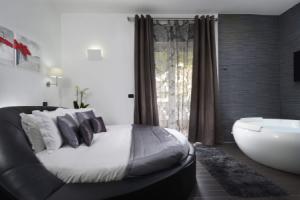 Гостевой Дом «Gregorio Vii Luxury Suites», Рим