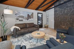 12 Quartz Mountain 2 Bedroom Home by RedAwning, Санривер