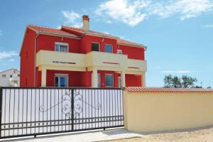 Awesome Home in Pakostane With Wifi and 5 Bedrooms, Pakoštane