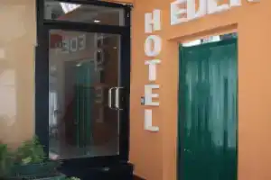 Eden hotel, Тирана
