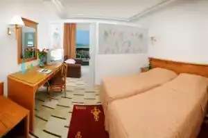 Отель «Le Soleil Bella Vista - Couple and family only», Монастир