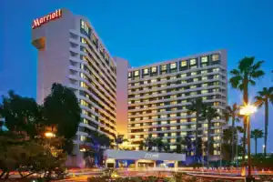 Отель «Irvine Marriott», Ирвайн
