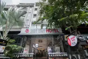 Bin Bin Hotel 6 - Near Secc d7, Хошимин