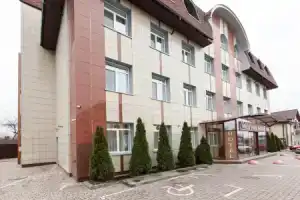 West Park Hotel, Киев
