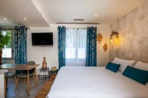 Furnished Studio La Jungle Suite, Mandara Beach, Антиб