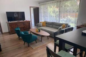Erkel 19 Apartmanhaz, Кестхей