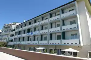 Hotel «Stella Maris», Градо