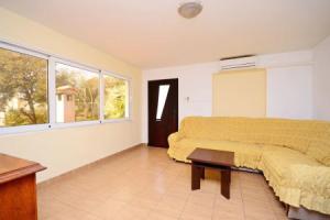 Apartment Doris, Раб