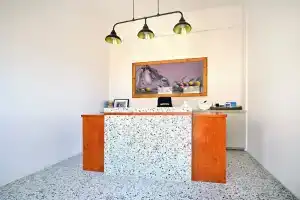 Magoo Suites, Писо Ливади