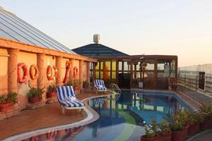 Sea View Hotel Dubai, Дубай