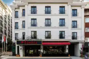 Ramada Hotel & Suites Istanbul Golden Horn, Стамбул