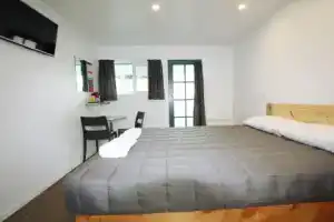 Отель «Waikanae Beach Top 10 Holiday Park», Гисборн