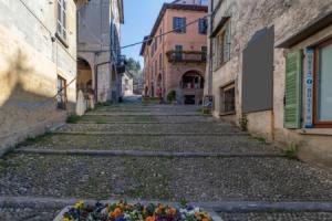 Beautiful Apartment in Orta San Giulio With Wifi and 1 Bedrooms, Орта-Сан-Джулио
