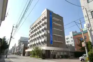 7 Days Hotel, Коти