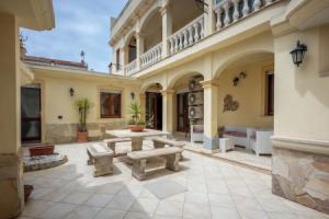 La Casa di Tonina, Куарту-Санта-Элена