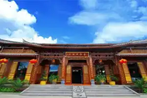 Отель «Lijiang Golden Path Hospitality», Лицзян