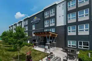 Microtel Inn & Suites by Wyndham Kanata Ottawa West, Оттава