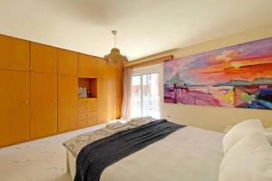 New Luxurious apartment - 1 minute from Elli Beach, Родос