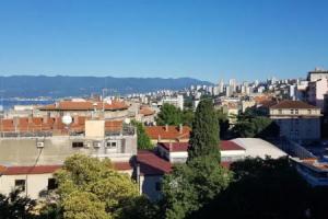 Rijeka center - 5 min walk to everything important, Риека