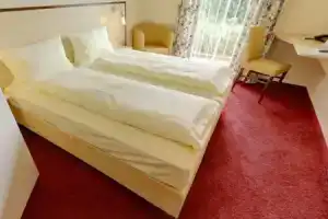 Hotel «Montana Limburg», Лимбург-на-Лане