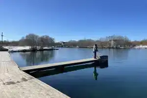 Уютный домик в тишине у озера Кипень