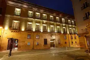 Отель «Palacio Guendulain», Памплона