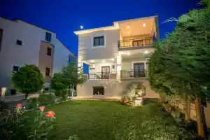Homelia, Лименария