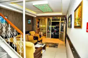 Beach Front Apartment Close to Centre of Side With all you Desire Sleeps up to 4, Сиде