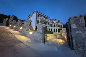 Natura Luxury Suites Parga, Парга