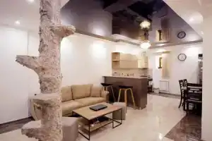 Nickos Hotel, Кутаиси