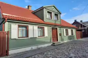 Kapteiņu iela 21, Вентспилс